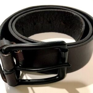 Levi’s leather brown belt size 30/32 small